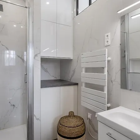 Le Rez De - Appt Pour 4 Vue Et Proche Des Plages Apartment *